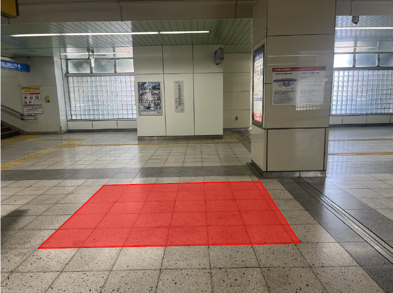 【横浜市営地下鉄ブルーライン仲町台駅】各種プロモーションや物販、サンプリングに最適なコンパクトな改札内イベントスペース