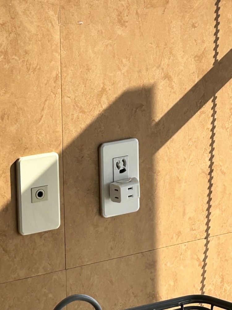 【スーパーセンターオークワ田原本インター】プロモーションに利用可能な衣料品側のスペースの画像6