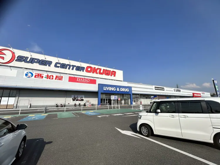 【スーパーセンターオークワ田原本インター】プロモーションに利用可能な衣料品側のスペース