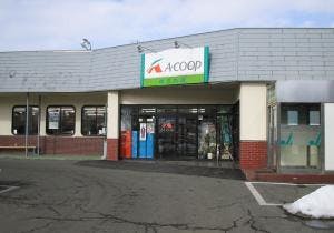 【Aコープゆざわ】食物販やPR活動に利用可能な風除室スペース