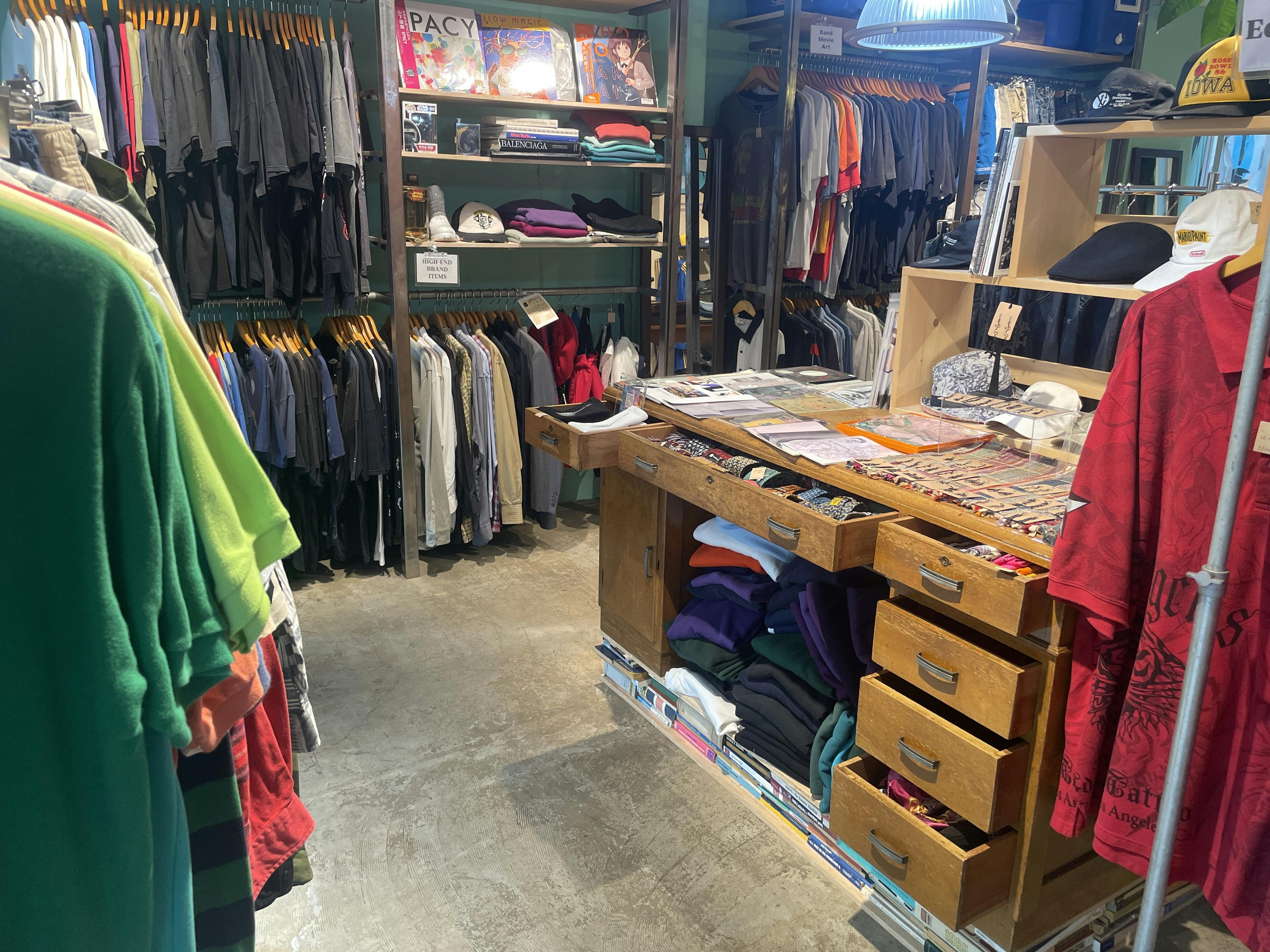 【石川町駅3分】ポップアップストアや個展に利用可能な古着屋内のスペースの画像