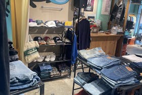 【石川町駅3分】ポップアップストアや個展に利用可能な古着屋内のスペース