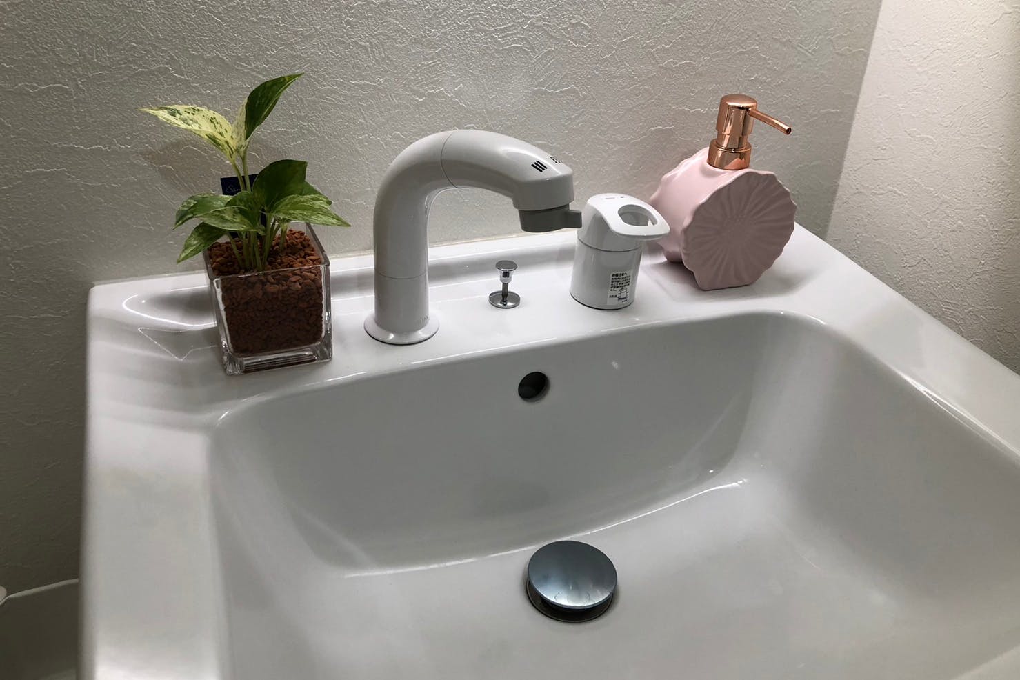 【麴町駅3分】施術講演や展示会、ポップアップストアに適したオフィス街にあるブルーを基調としたイベントスペース