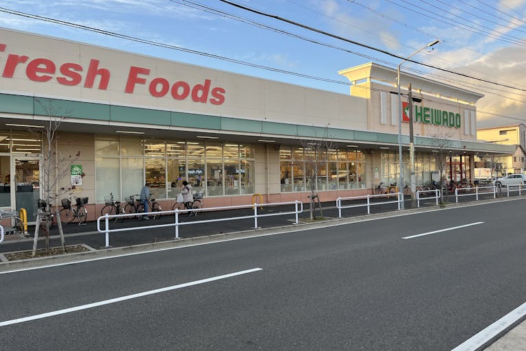 【平和堂中小田井店】各種プロモーションや物販に最適なスーパー内イベントスペースの画像1