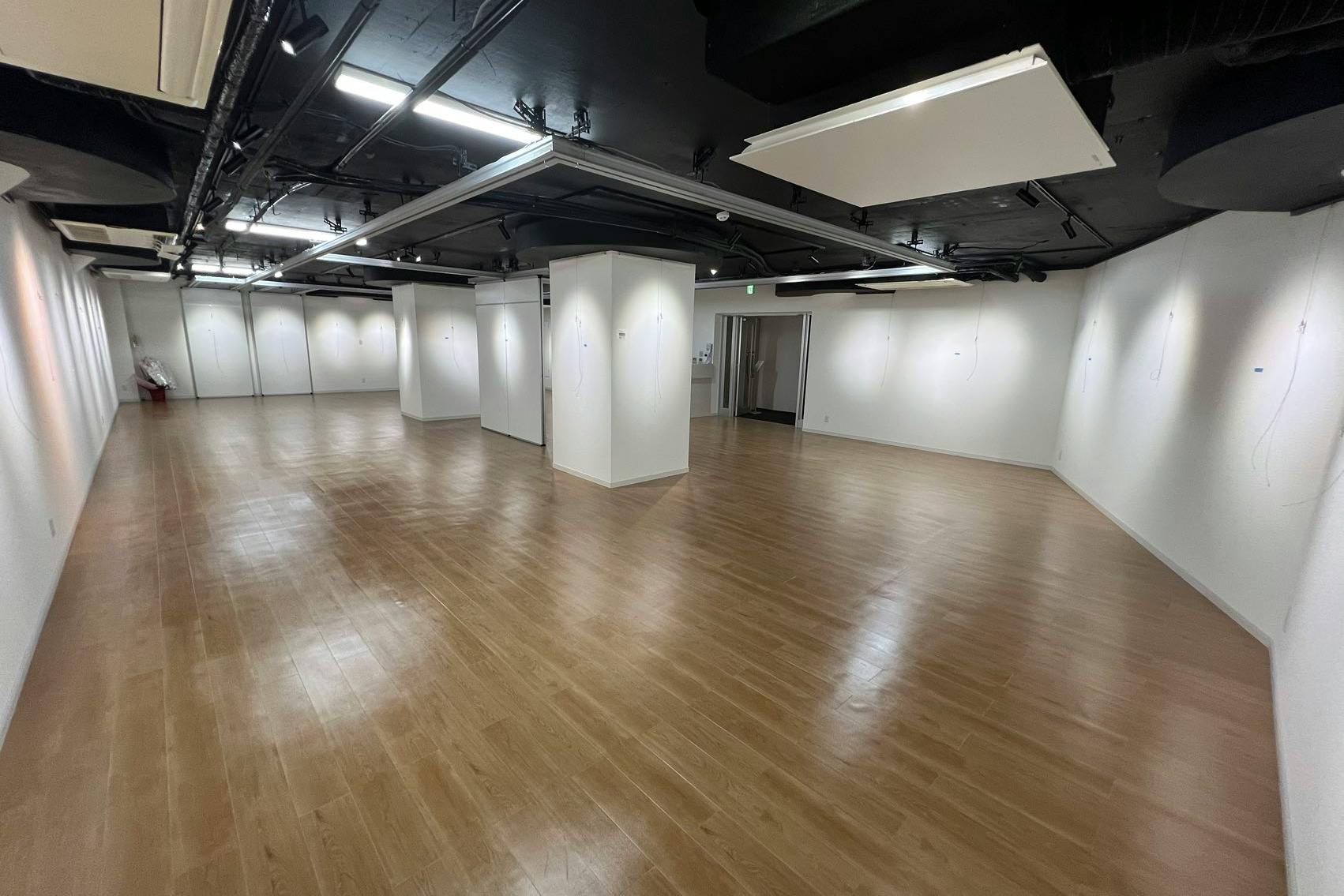 【神楽坂駅12分】作品展示、ワークショップに適した広くてシンプルな内装が心地いいギャラリー