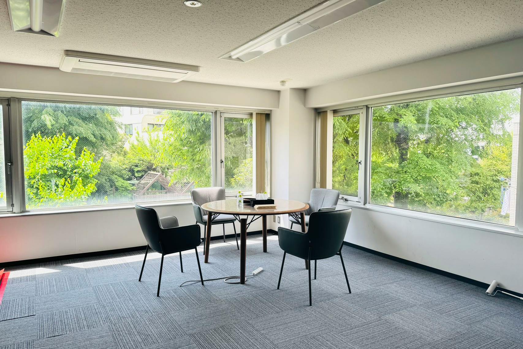 【神楽坂駅12分】作品展示、ワークショップに適した広くてシンプルな内装が心地いいギャラリー