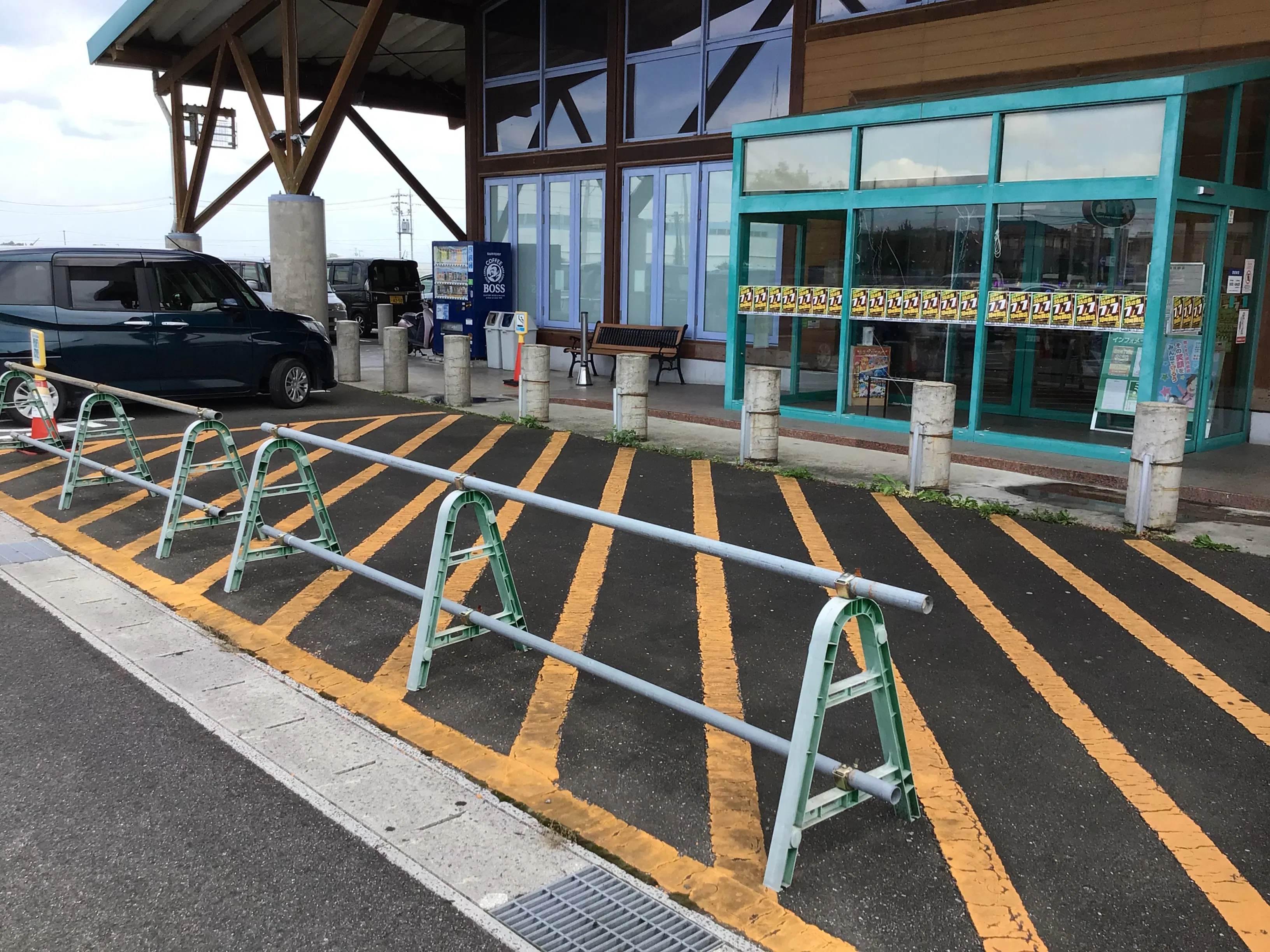 【ダイナム三重芸濃店】キッチンカーや各種プロモーションイベントに最適なアミューズメント施設のイベントスペース