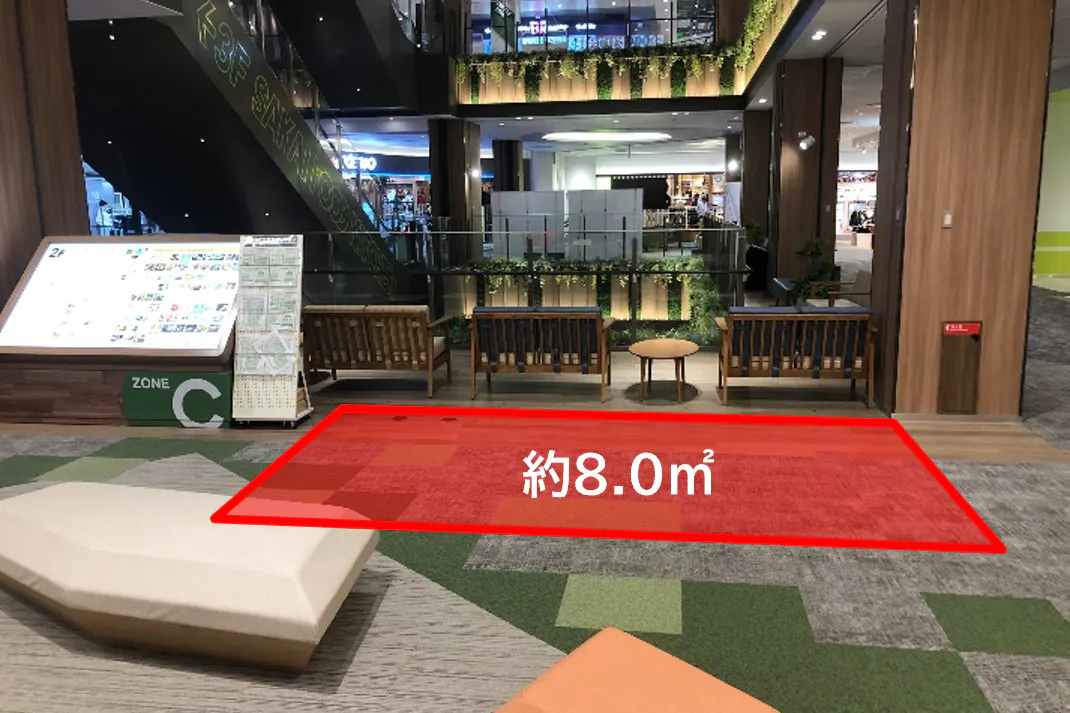 【ららぽーと堺】2階 Cエスカレーター付近