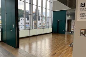 【京王高幡ショッピングセンター】高幡不動駅直結 物販・食物販のポップアップストアやプロモーションに最適な改札付近のイベントスペース