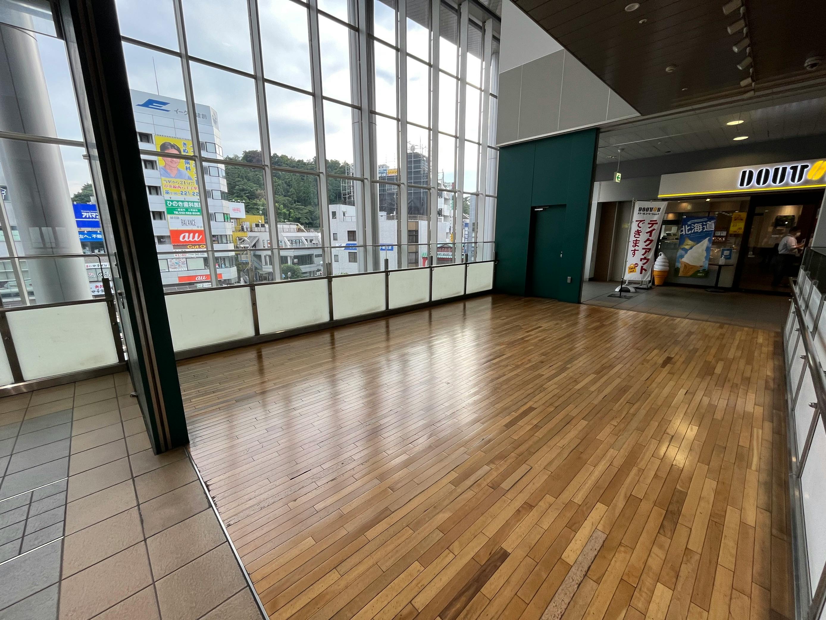 【京王高幡ショッピングセンター】高幡不動駅直結　物販・食物販のポップアップストアやプロモーションに最適な改札付近のイベントスペース