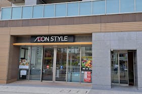 【イオンスタイル横浜瀬谷店】プロモーションや物販イベントに適した駅直結スーパーの風除室スペース