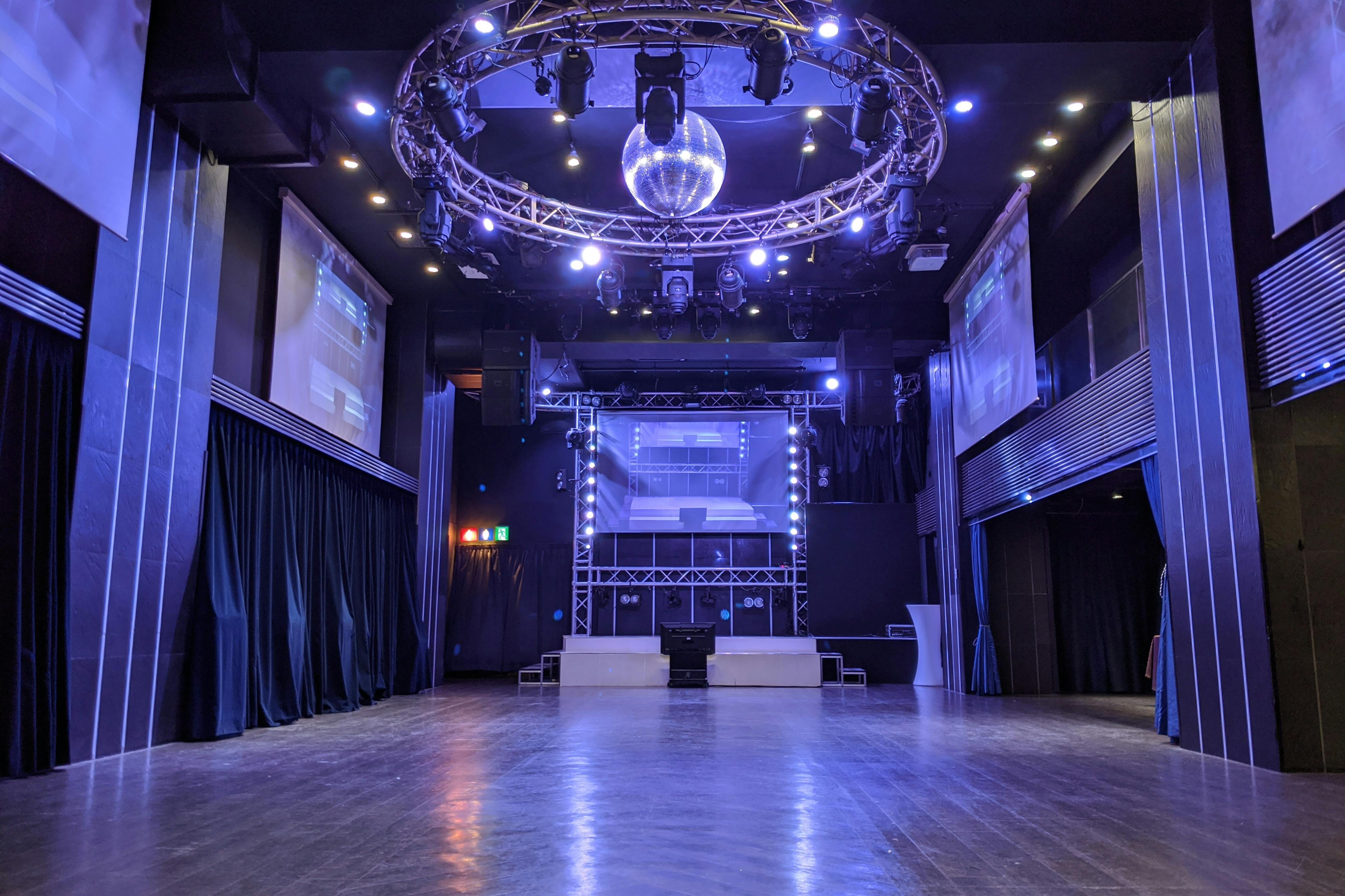 【銀座駅4分】講演会やローンチパーティー、音楽イベントと幅広い用途で活用できる広々としたイベントスペース(べノア)