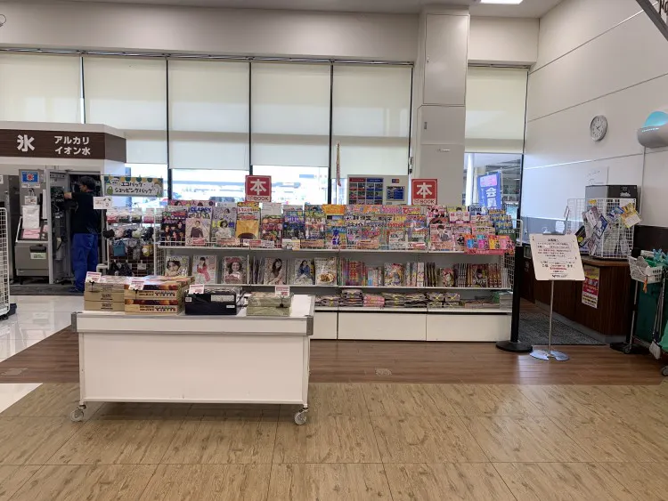 【オークワオーストリート紀の川井阪】プロモーションに利用可能な南側入口のスペース