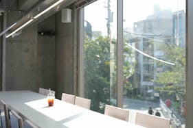 【原宿駅7分】コラボカフェ/食品イベント/ポップアップ/ギャラリー/リテール/撮影利用可能40坪のイベントフロア