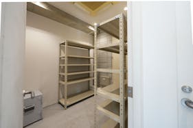 【原宿駅7分】コラボカフェ/食品イベント/ポップアップ/ギャラリー/リテール/撮影利用可能40坪のイベントフロア