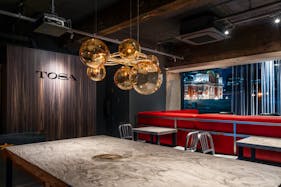 【淀屋橋駅5分】パーティーや撮影に適したリバーサイドテラス併設ダイニングバー路面店/80㎡/3路線3駅から徒歩5分のスペース