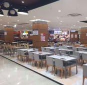 【イオンモールKYOTO】モール内広告 フードコートテーブルシールの画像