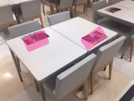 【イオンモールKYOTO】モール内広告 フードコートテーブルシール