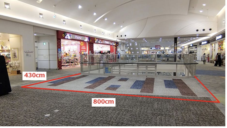 【イオンモール日の出】3階 フードコート前の画像