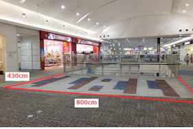 【イオンモール日の出】3階 フードコート前