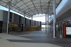 【イオンモール東員】1階 ガーデンプレイス