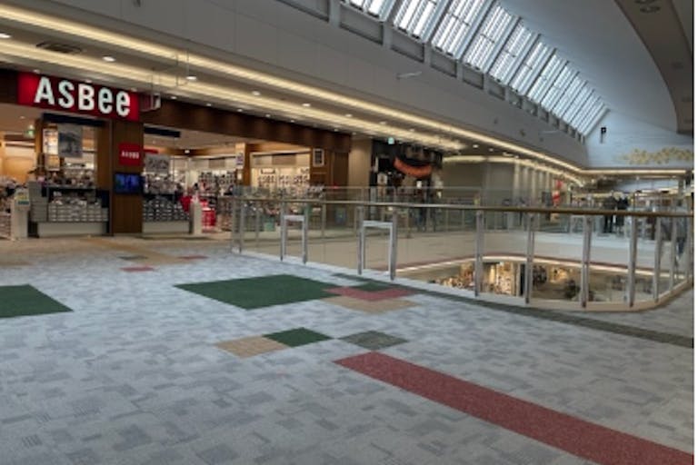 【イオンモール羽生】ファイテン前ブリッジ(イオン側)の画像1