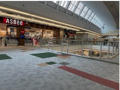 【イオンモール羽生】ファイテン前ブリッジ（イオン側）の画像