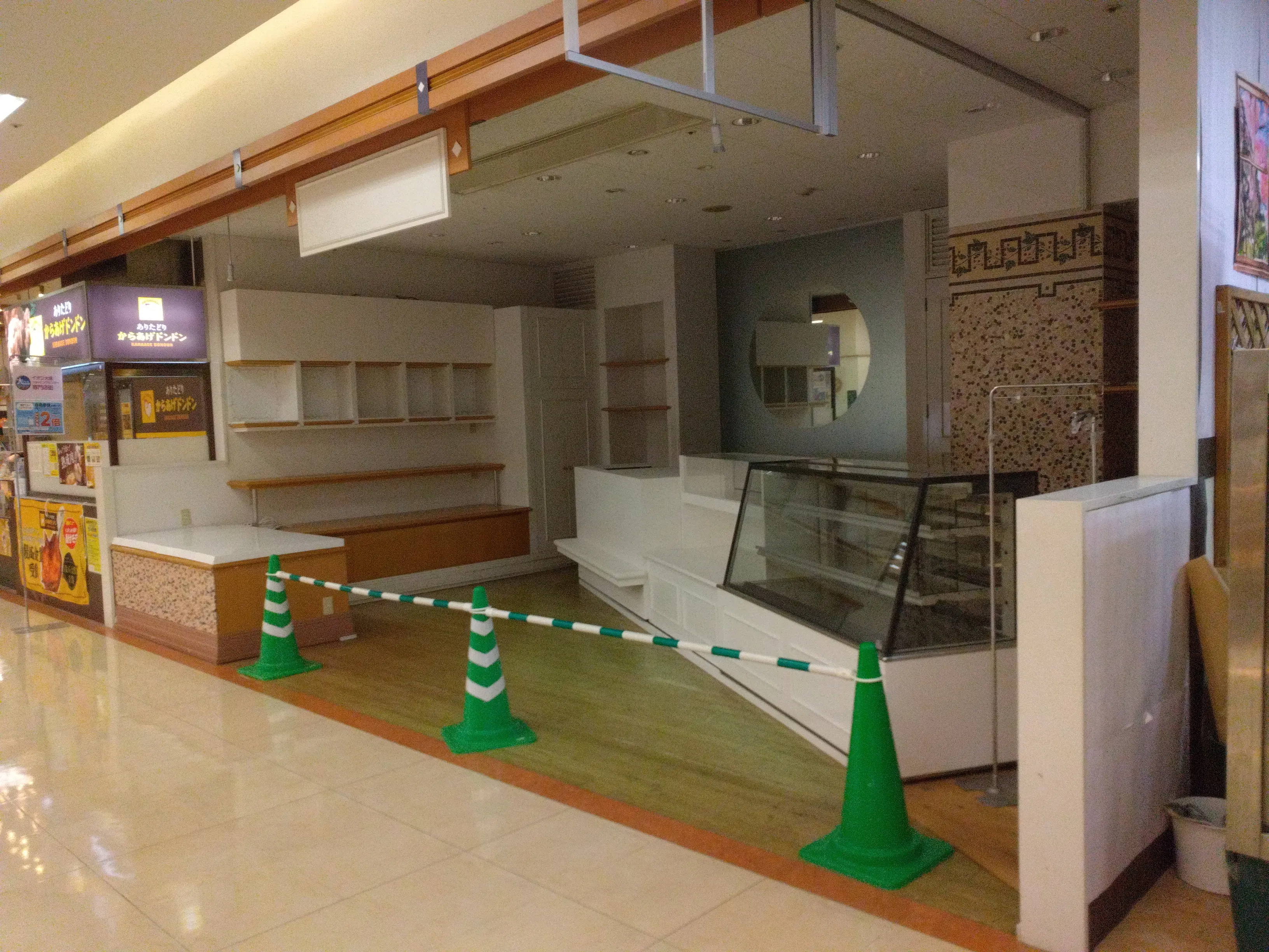 【イオン大塔ショッピングセンター(長崎県)】1階主通路中央区画