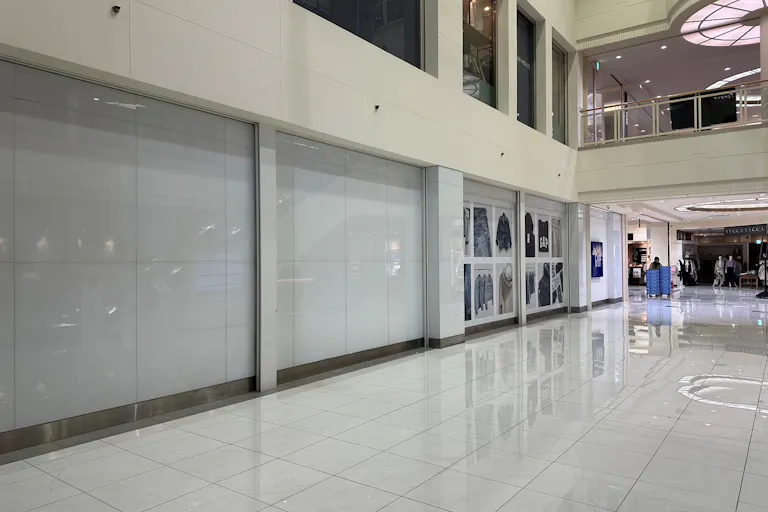 【イオンモール岡崎】1F アオイコート 西の画像2