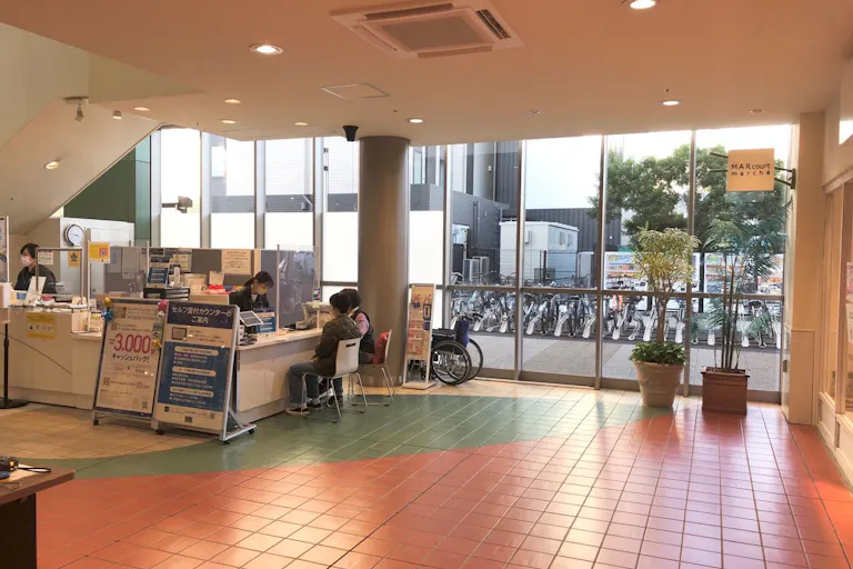 【三井アウトレットパーク 幕張】C-SITE 1階 総合案内所横の画像3