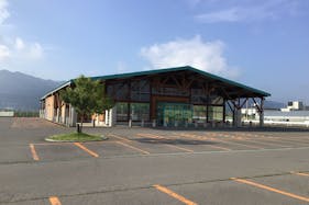 【ダイナム中野店ゆったり館】キッチンカーやプロモーションイベントの開催に最適なアミューズメント施設のイベントスペース