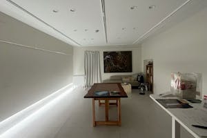 【芦屋駅6分】展示会やポップアップストアに最適!高級住宅街に佇む白を基調とした上質な路面角地のギャラリースペース