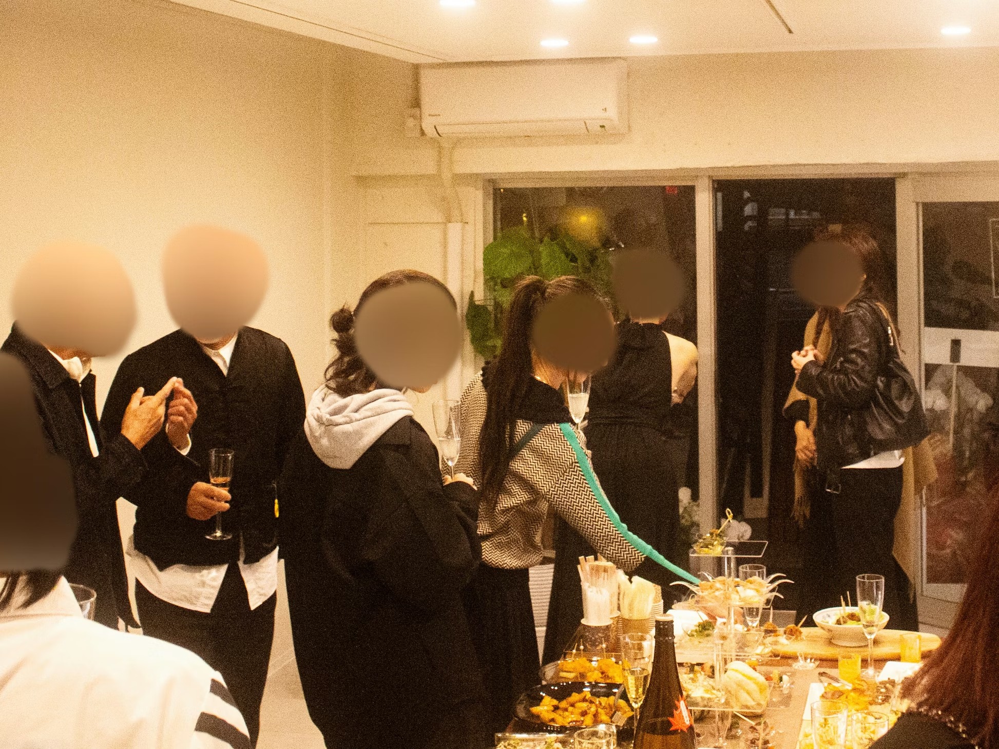 【芦屋駅6分】展示会やポップアップストアに最適！高級住宅街に佇む白を基調とした上質な路面角地のギャラリースペース