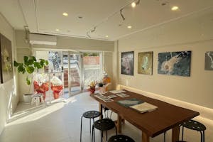 【芦屋駅6分】展示会やポップアップストアに最適!高級住宅街に佇む白を基調とした上質な路面角地のギャラリースペース