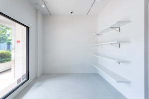 【横浜駅/神奈川駅エリア】各種ポップアップストアや展示販売会、企業プロモーションイベント等に最適なガラス張りで視認性良好な路面スペース