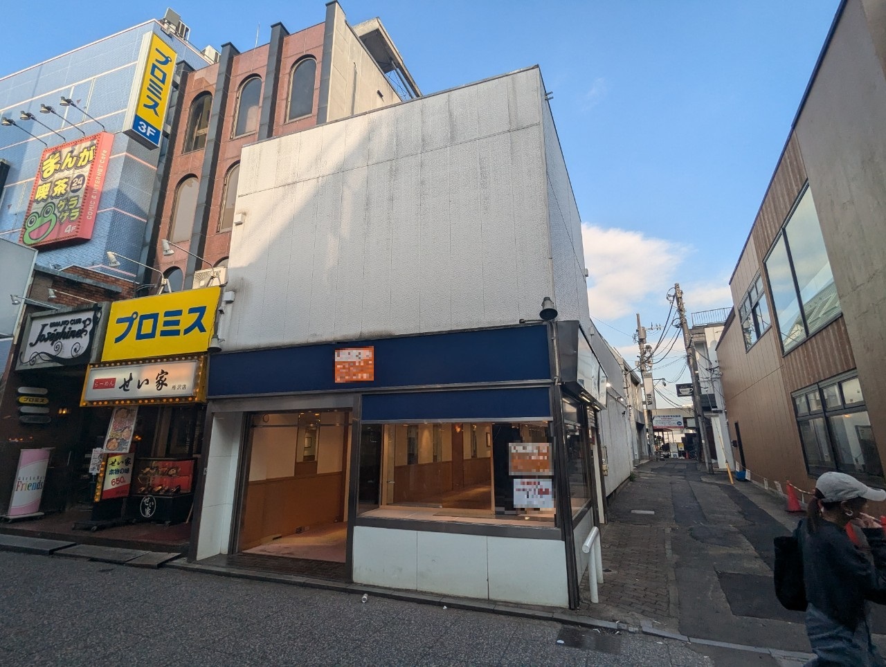 間口が広く、店内も見やすいです！