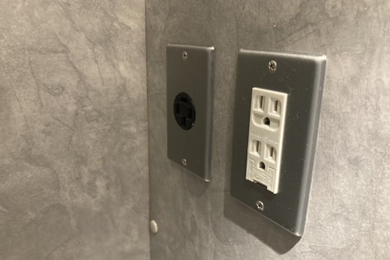 【マリエとやま】食のポップアップストアに適したキッチン設備を有した視認性の高いイベントスペースの画像4