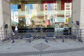 【錦糸町マルイ】1階 店頭 広告・ステージC【物販・食物販・PR】国道14号面した人通りの多い屋外スペース