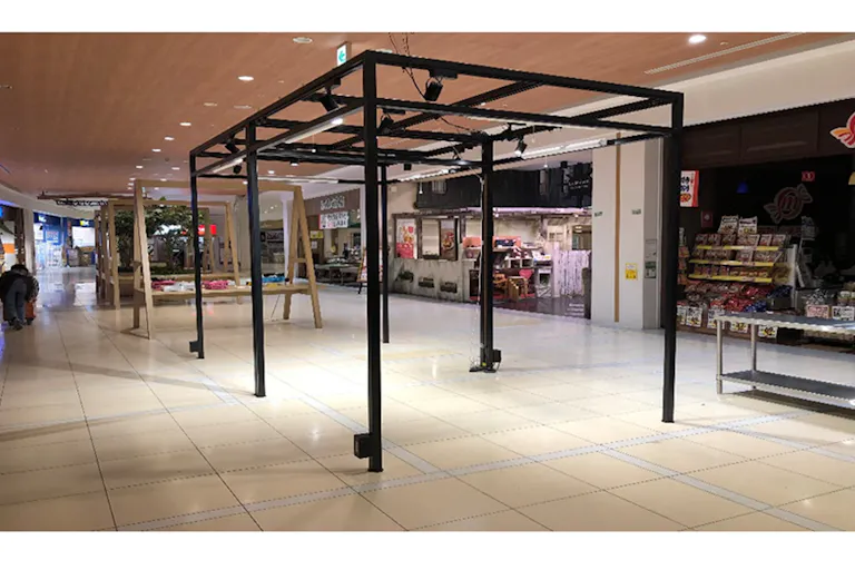【ららぽーと横浜】1階 ノースカーブモールLaLaCUBE④の画像1