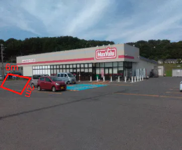 【マックスバリュ深浦店】店舗前バス停横　　　（キッチンカー） キッチンカー出店に最適なスーパー店外催事イベントスペース