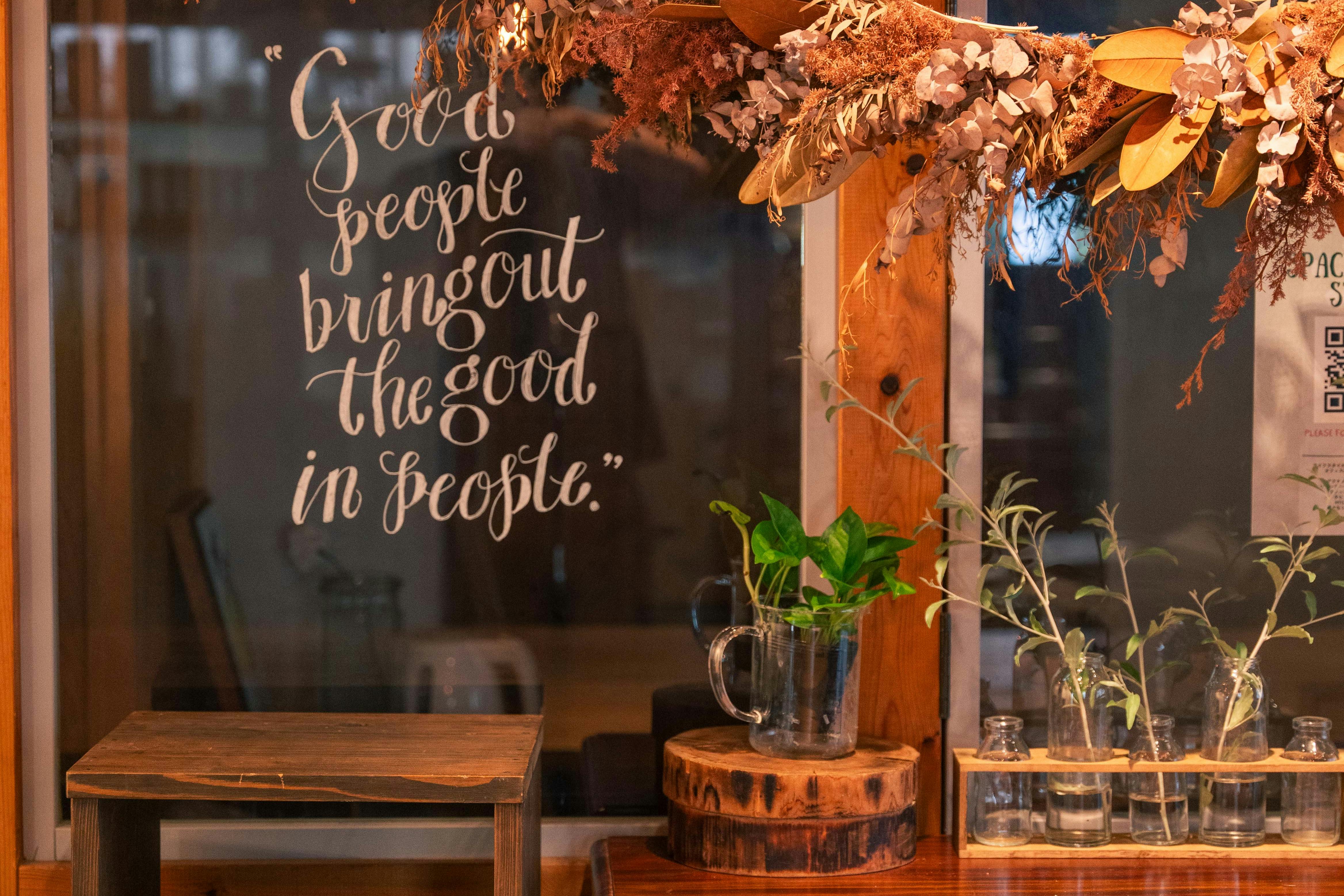 【外苑前駅6分】ポップアップストアや展示会、ワークショップに最適。ヴィンテージ建具で温かな雰囲気広がるレンタルスペース