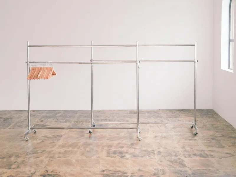 【中津駅9分】展示会や撮影に最適な自然光豊かな白とピンクを基調としたレンタルスペースの画像12