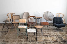 【中津駅9分】展示会や撮影に最適な自然光豊かな白とピンクを基調としたレンタルスペース