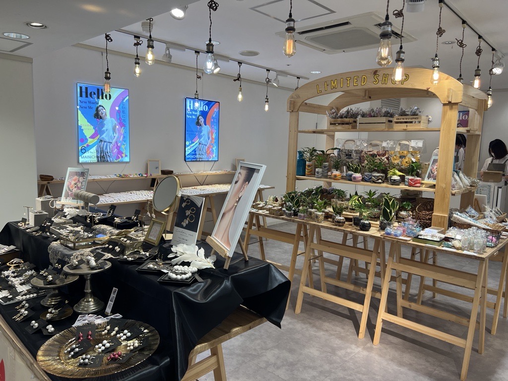 【アミュプラザ博多】AMU EST 1F POP UP STAGE