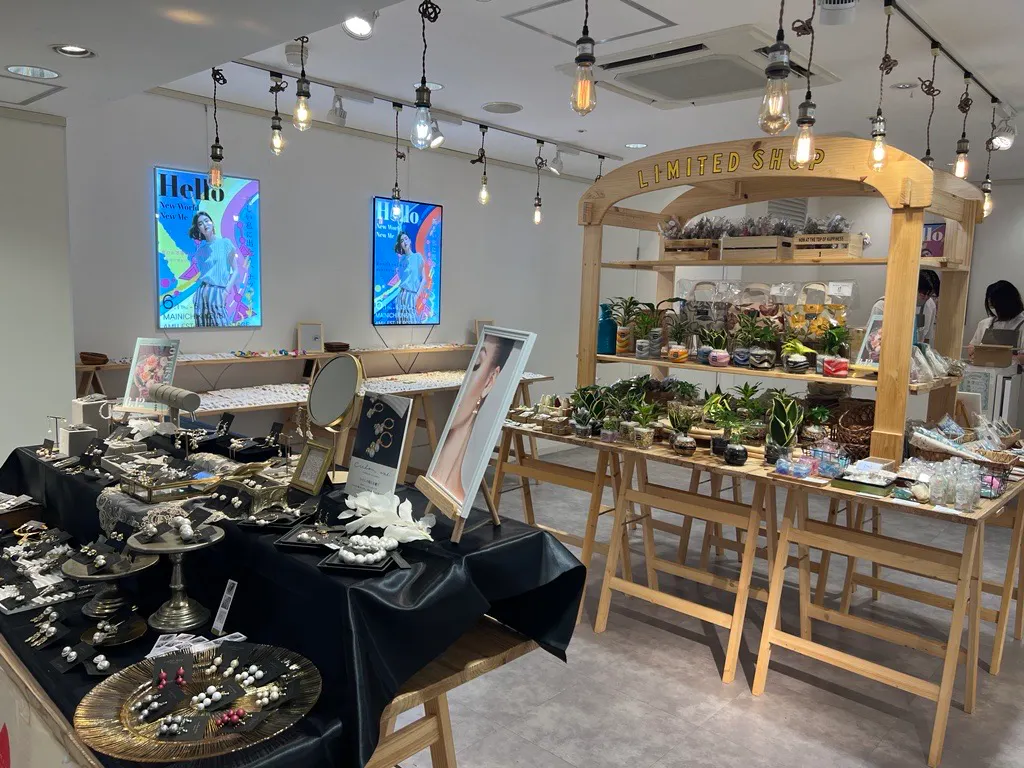 【アミュプラザ博多】AMU EST 1F POP UP STAGE