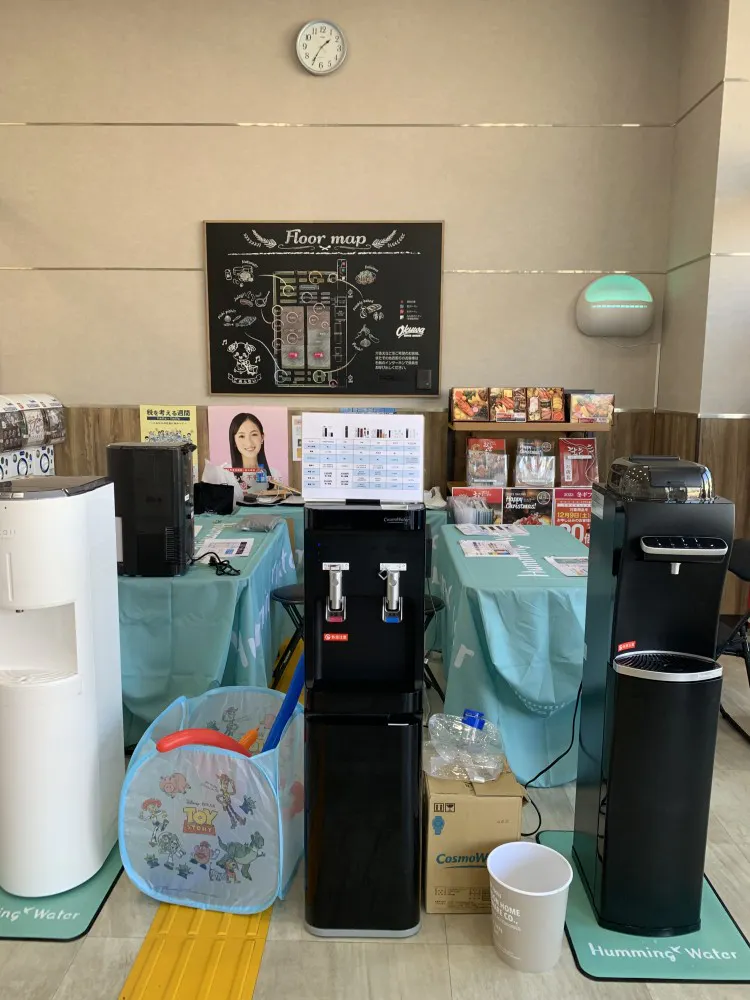 【オークワ和泉中央】プロモーションに最適な風除室スペース