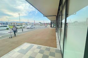 【イオンタウン毛呂山】各種プロモーションイベントに最適な商業施設敷地内スーパー出入口横にあるイベントスペース