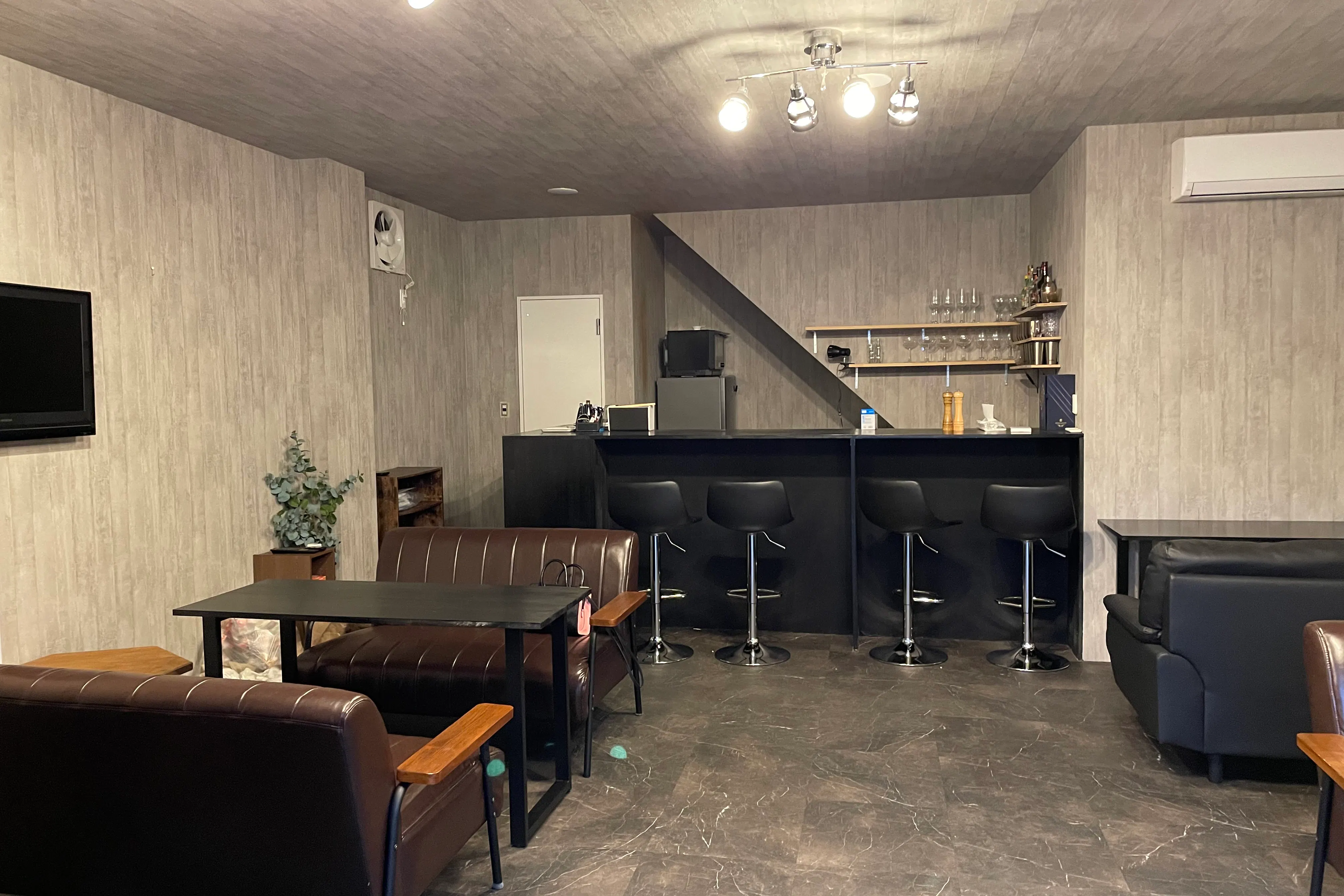 【志茂駅7分】オフサイトミーティングの開催等に適した飲食店内のレンタルスペース