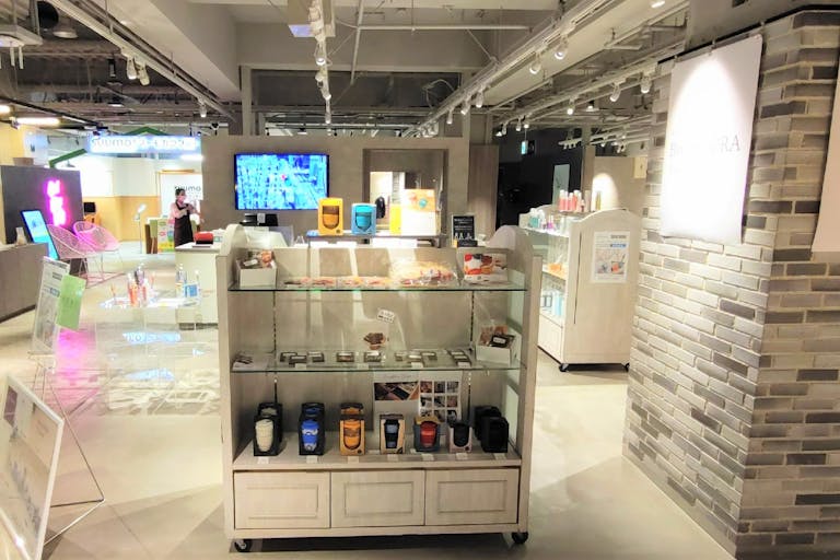 【渋谷モディ】4階カレンダリウムD02【物販】上りエスカレーターすぐ、什器や専用モニター完備の画像4