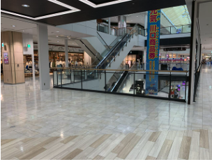 【イオンモール川口前川】ハニーズ前ブリッジ